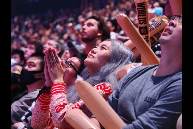 LOUD, PSG Talon win openers in LOL worlds play-in round