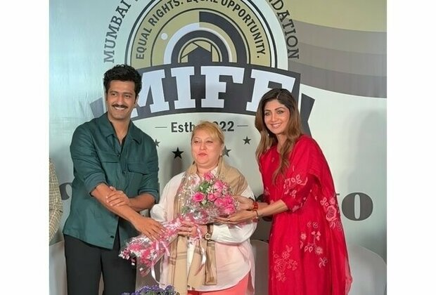 Parul Chawla Honored at MIFF: A Celebration of Excellence in PR & Marketing