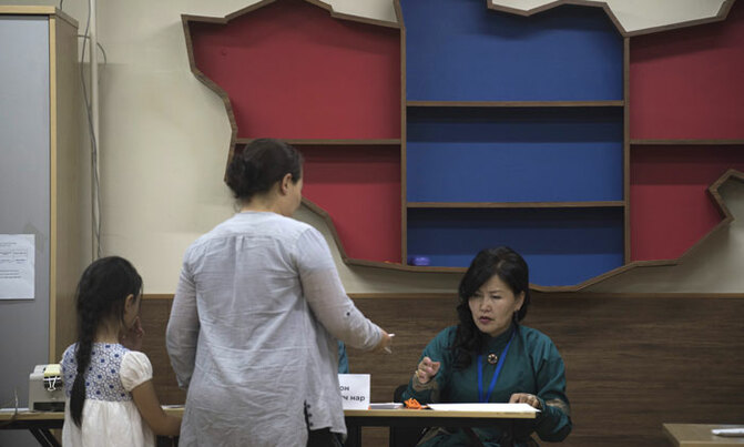 Mongolia to hold first presidential runoff on July 9 Mongolia to hold first presidential runoff on July 9