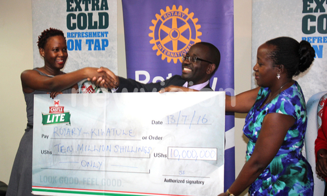 Castle Lite boosts Rotarians Castle Lite boosts Rotarians