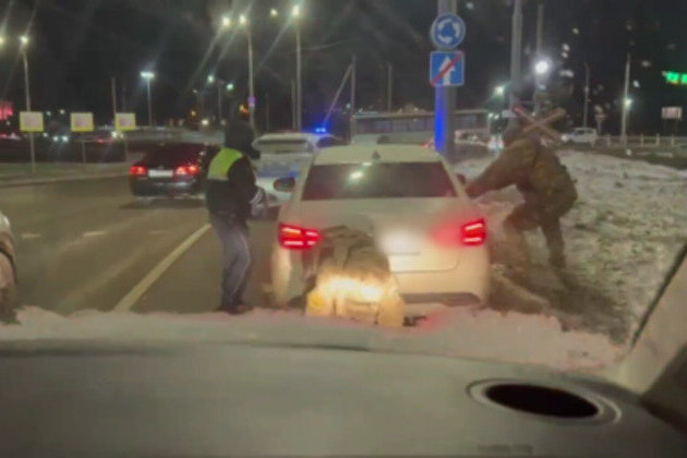 Russian teens detained over Kiev-backed plot - FSB (VIDEO)