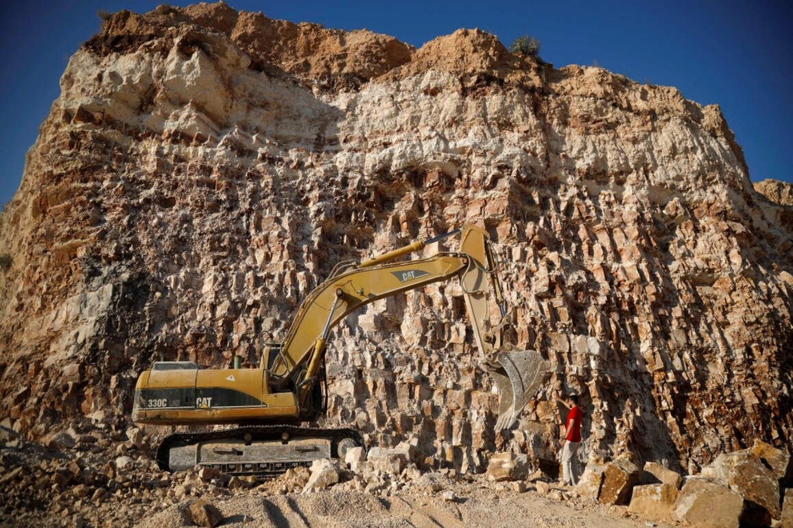 J-K to launch first-ever limestone block auction on November 24: Mines Ministry