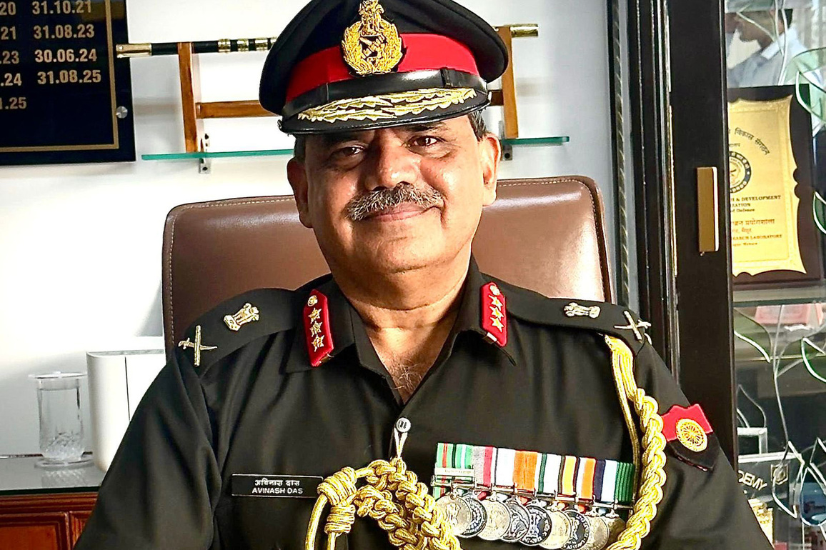 Lt Gen Avinash Das takes charge as Commandant of Army Hospital Research & Referral, Delhi Cantt