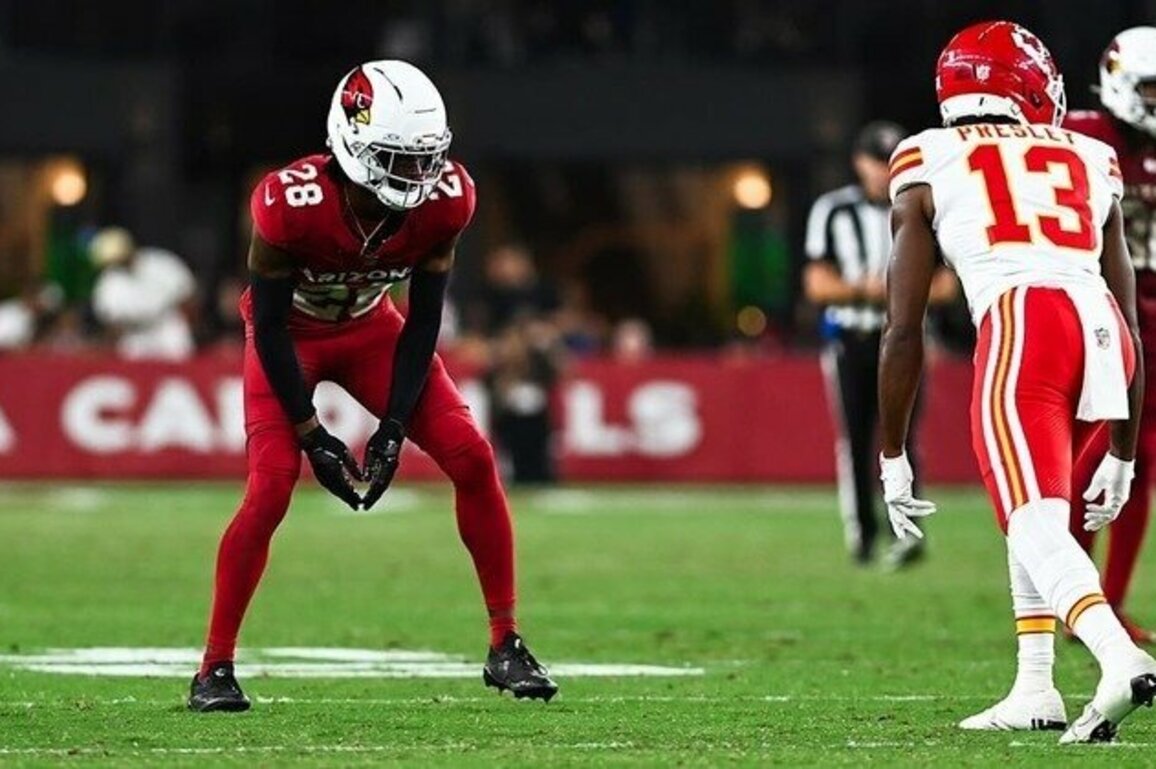 Elijah Jones Works To Find Footing After Losing Rookie Season