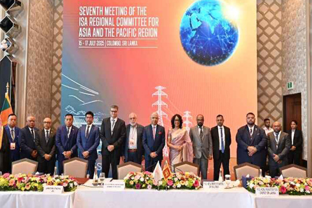 Sri Lankan PM champions regional solar cooperation at ISA Asia-Pacific Committee Meeting