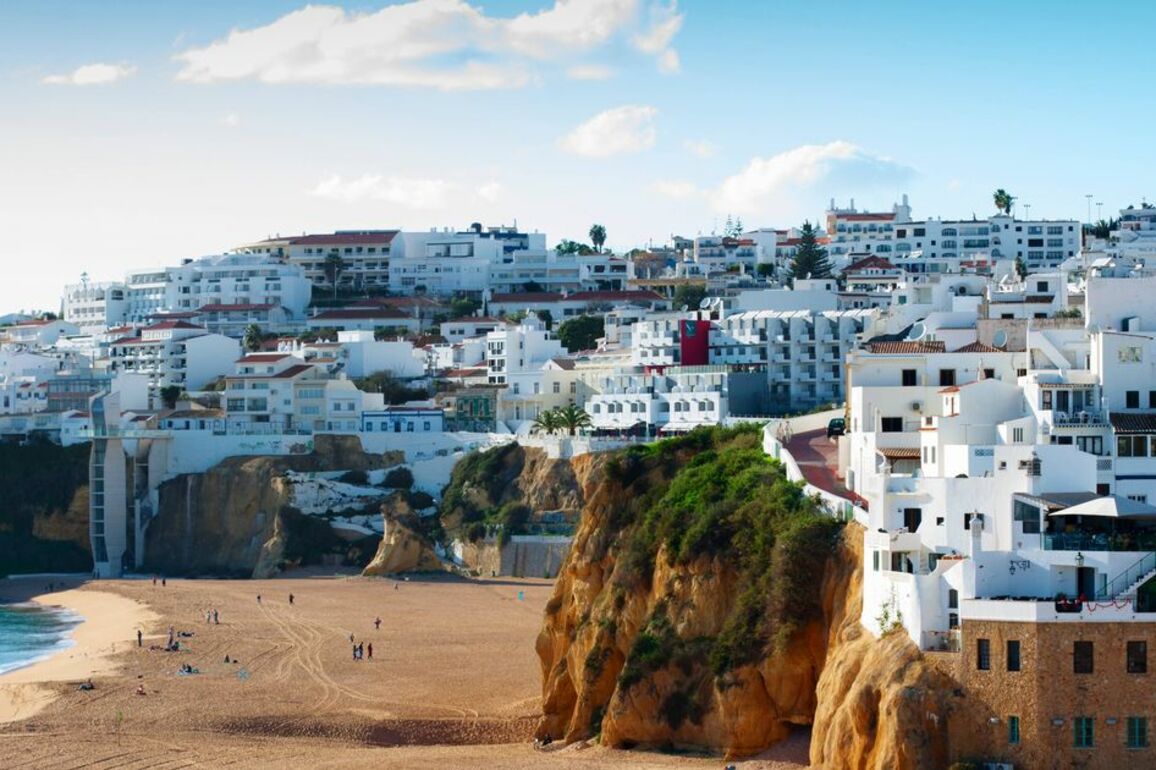 I visited holiday hotspot where two tourists died  what I saw on 7am run horrified me