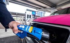 Study warns 'EV inequality' could put UK climate goals at risk  