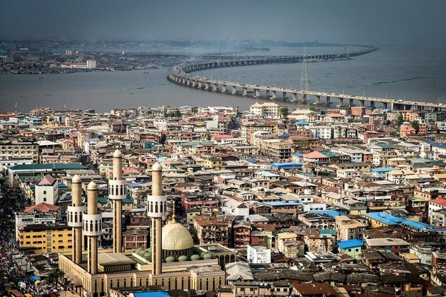 Nigeria slumps into recession as oil output drops