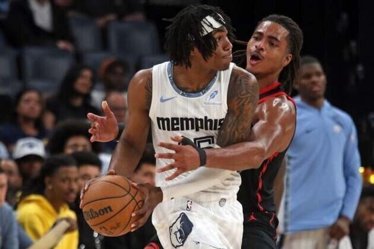 Giannis Antetokounmpo, Bucks at impasse as Grizzlies visit