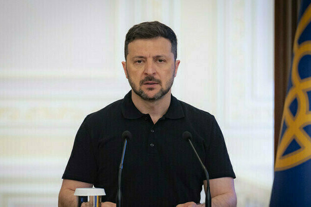 Zelensky calls Russian negotiators idiots
