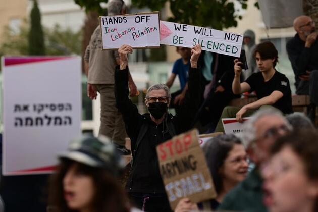 Roundup: Trump's 48-hour Hormuz ultimatum raises stakes as Iran warns of retaliation