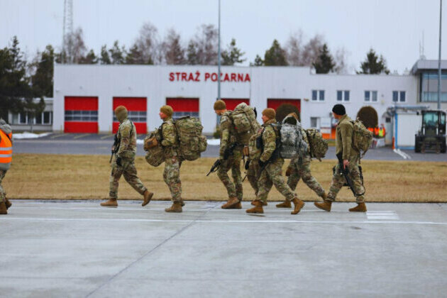 US Withdraws from Vital Ukraine Arms Aid Base in Poland