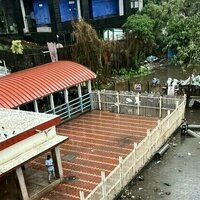 Earliest monsoon in decades floods Indian cities 