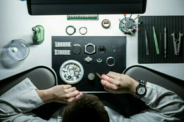LUXURY WATCHMAKER BREMONT ANNOUNCES Pound 48.4M ($59M) INVESTMENT BY BILL ACKMAN AND HELLCAT LP