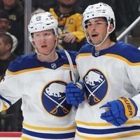 Sabres continue hot streak, take down slipping Penguins