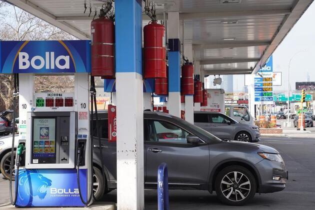 Roundup: U.S. retail sales surge as higher gas prices rise amid Iran war