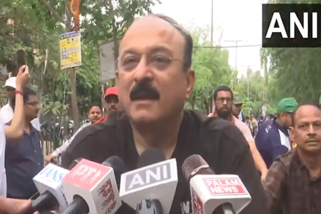 Delhi Minister Ashish Sood participates in 'Fit India Sunday on Cycle' campaign in Janakpuri