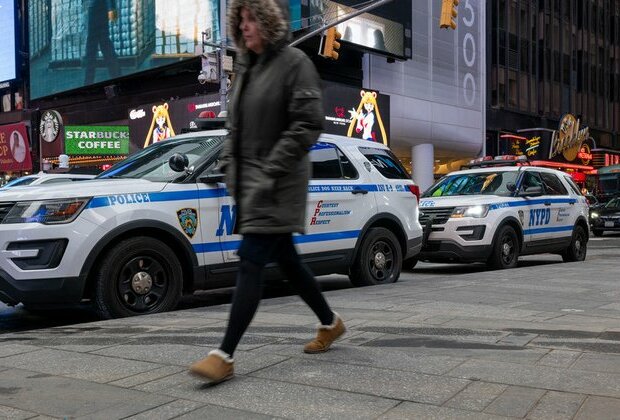 Multiple bomb threats reported at NYC synagogues officials