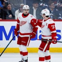 Red Wings savor home-ice edge as Kings arrive