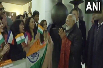 Indian diaspora in Marseille welcomes PM Modi with enthusiasm