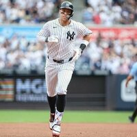 Yankees keep share of AL East lead with win over O's