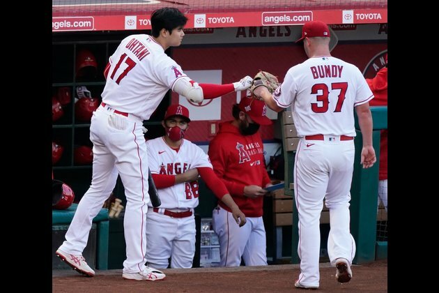 Hot Angels out to gain ground on A's in AL West