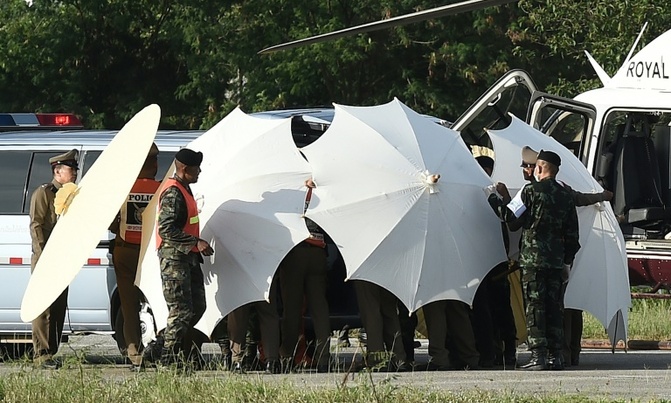 11 out of Thai cave, hopes rise all will survive 11 out of Thai cave, hopes rise all will survive