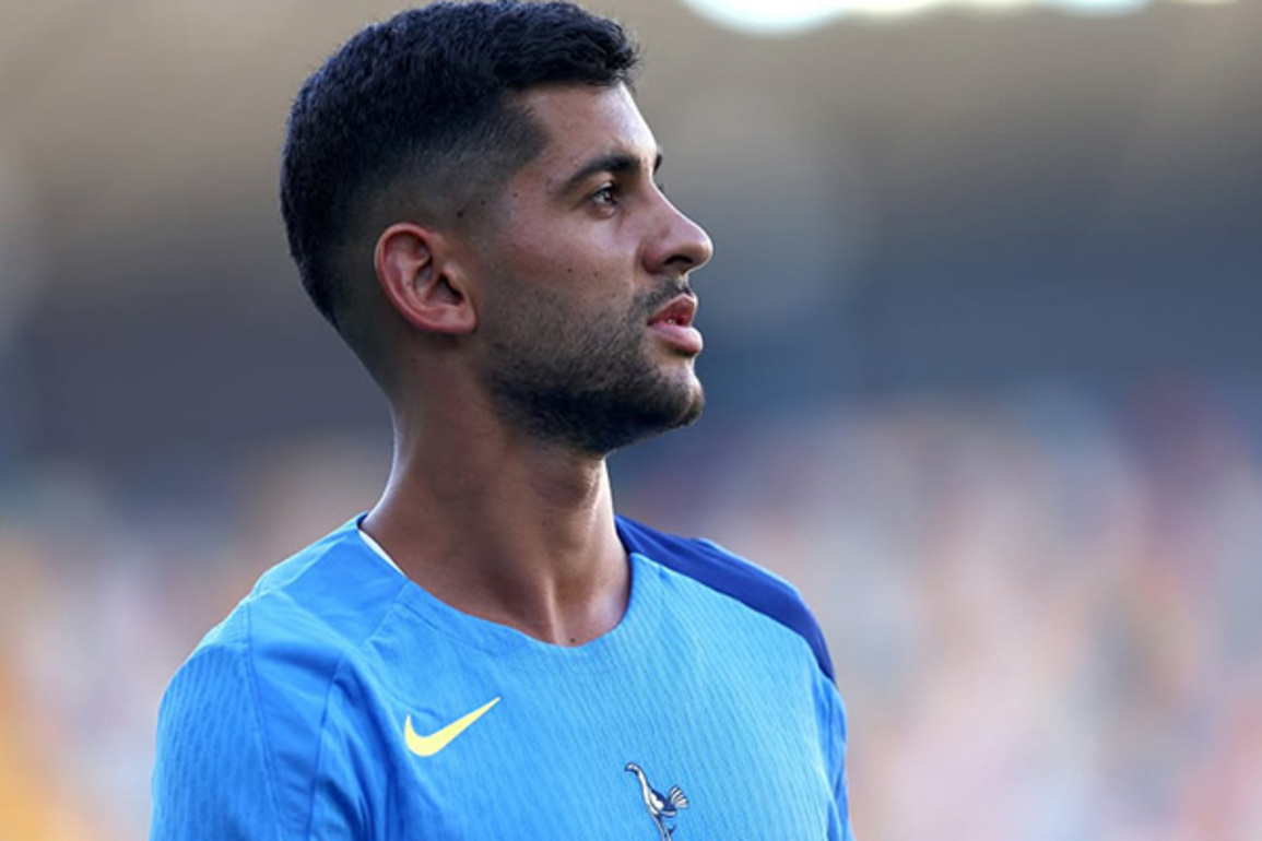 Cristian Romero named Tottenham's new captain by head coach Thomas Frank