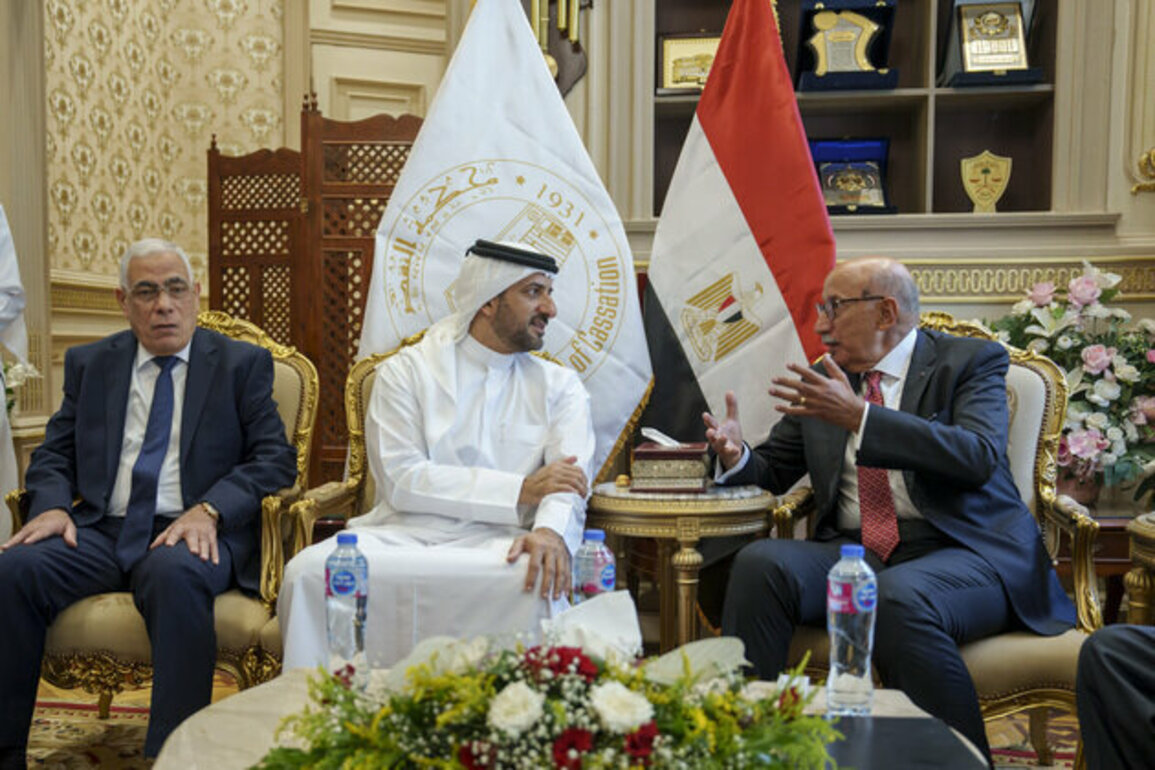 Sultan bin Ahmed visits Court of Cassation in Egypt