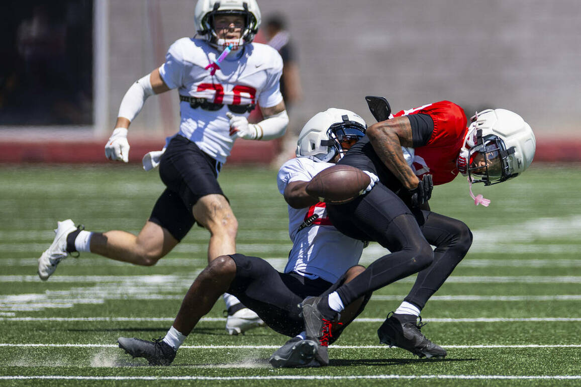 UNLV football has high betting win total at Las Vegas sportsbooks - Betting
