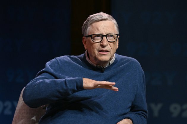 Bill Gates lectures Musk on spending money