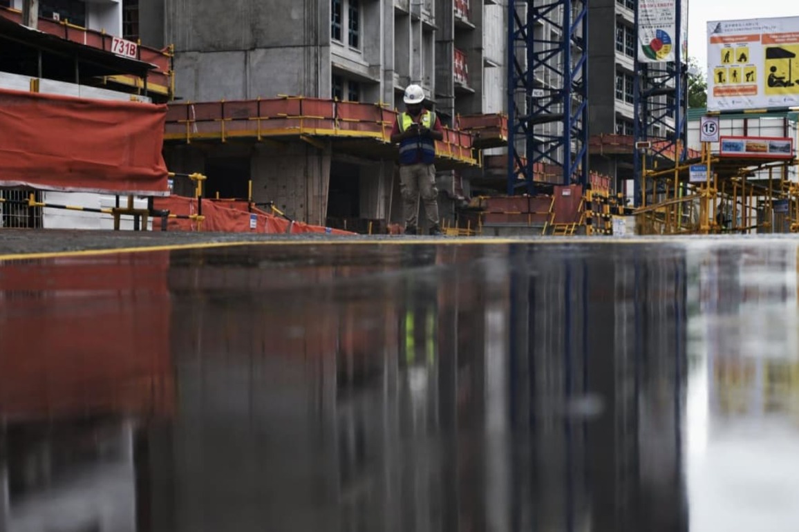 New workplace safety guidelines to help employers better prepare for stormy, hazy and hot weather