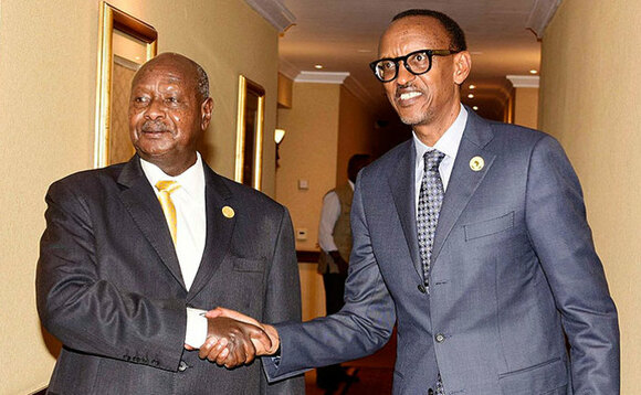 Pulezidenti Museveni ne munne Kagame owa Rwanda Pulezidenti Museveni ne munne Kagame owa Rwanda