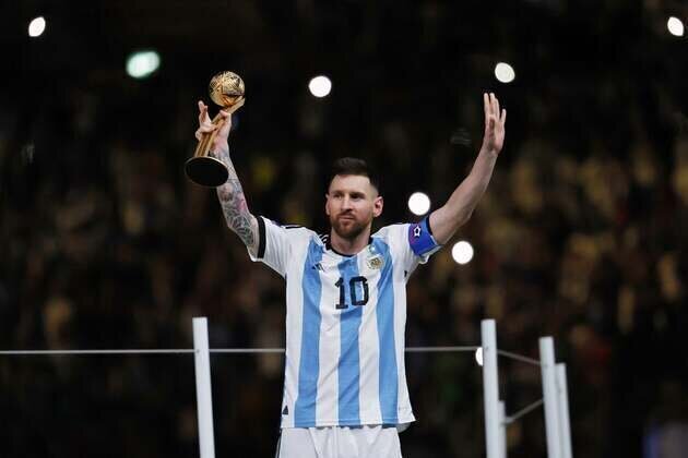 Argentina coach: Lionel Messi 'earned the right' to make World Cup decision