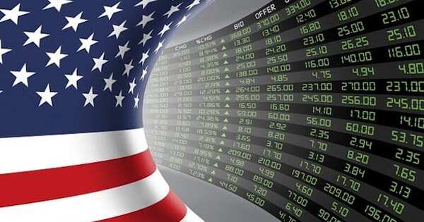 U.S. stocks fall sharply on threat of government shutdown