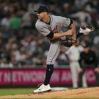 Tigers' hot bats rout Yankees for second straight night