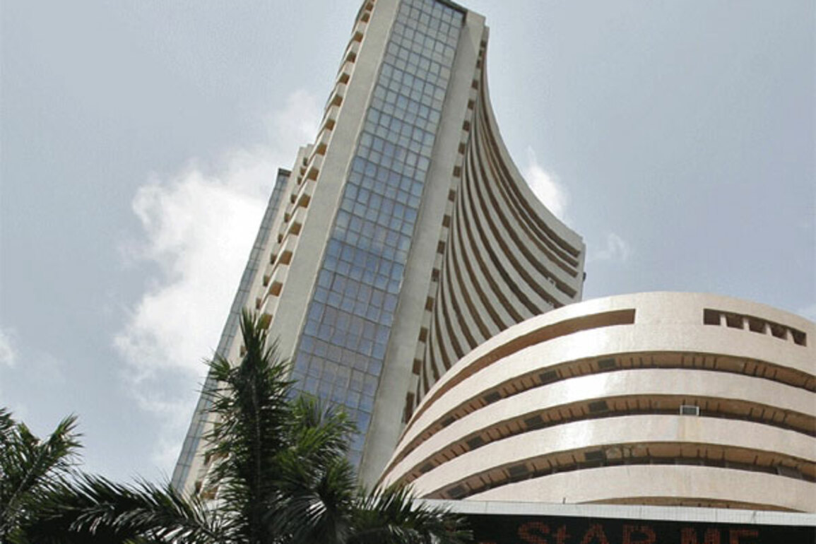 Indian markets open flat, strong inflow from FPIs continue, DII remain steady