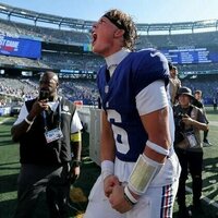 NFL roundup: Giants' Jaxson Dart wins 1st start over previously unbeaten Chargers
