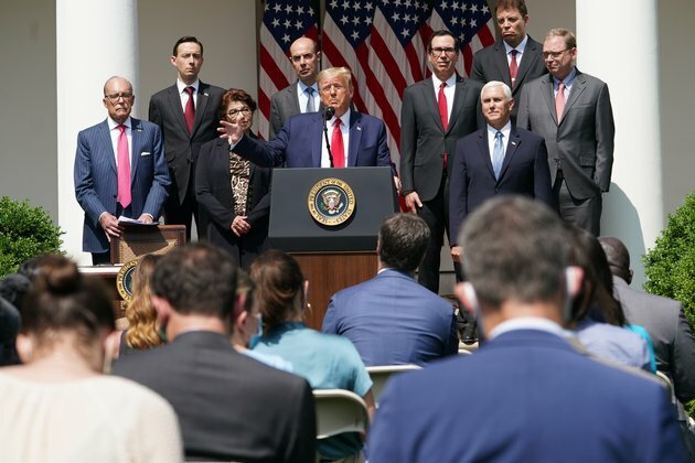 Trump Touts Decline in US Jobless Rate