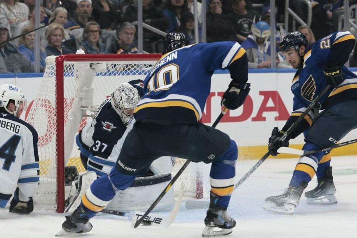 Tipsheet- Pressure mounts on Winnipeg Jets after their their stunning collapse