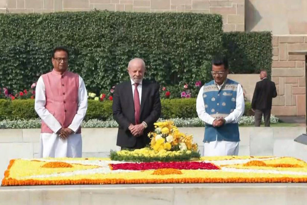 Brazilian President Luiz Inacio Lula da Silva pays tributes at Rajghat