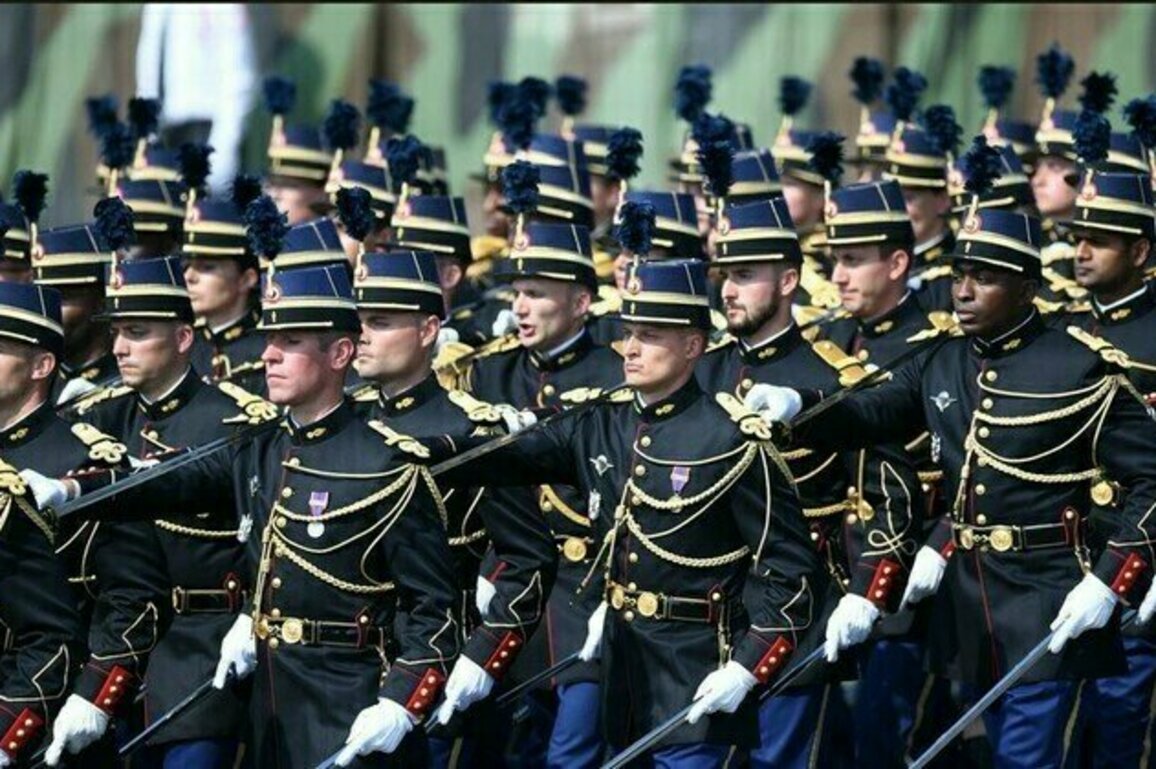 France leading Wests party of war  Russia