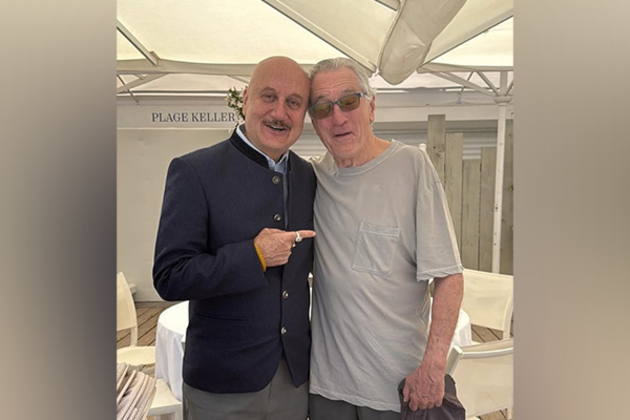 Anupam Kher marks Hollywood legend Robert De Niro's birthday with special post, calls him "God of Acting"