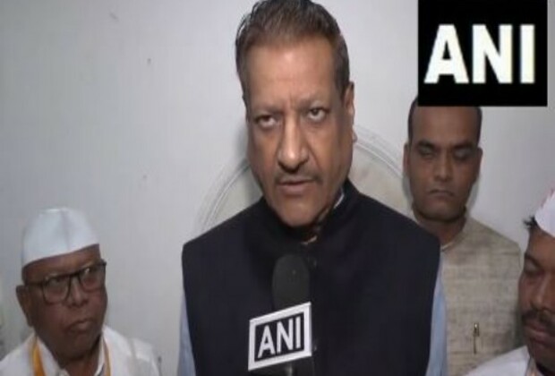 Centre should move for early hearing of Maharashtra-Karnataka border dispute in SC: Prithviraj Chavan