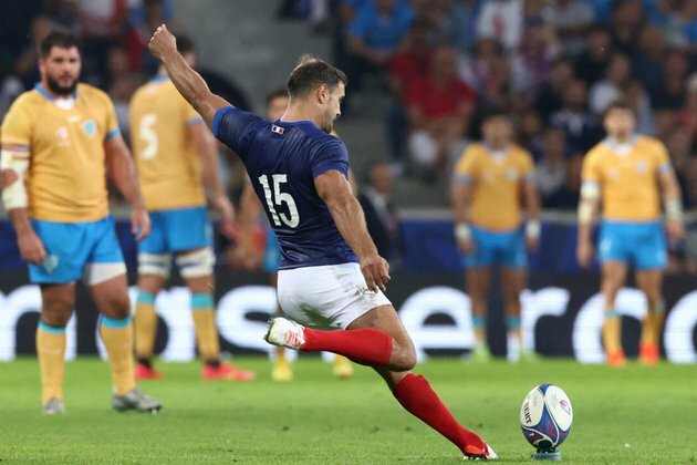 Second-string France overcome valiant Uruguay at Rugby World Cup