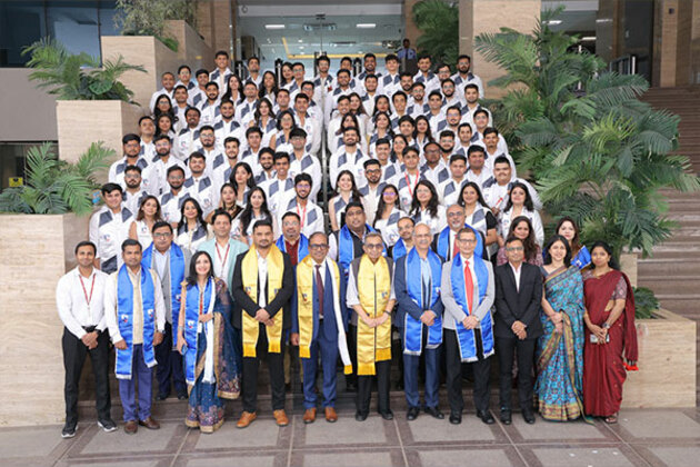 SVKM's NMIMS Navi Mumbai Celebrates MBA Convocation 2025 with the Chief Guest Prasad K Panicker, Executive Chairman, Nayara Energy Ltd.