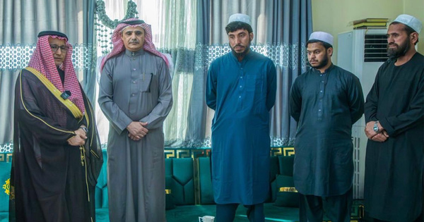 Afghanistan releases 3 Pakistani soldiers to Saudi officials on onset of Ramadan