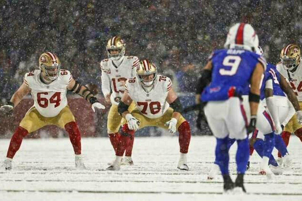 49ers Sign Offensive Lineman Ben Bartch to One-Year Extension