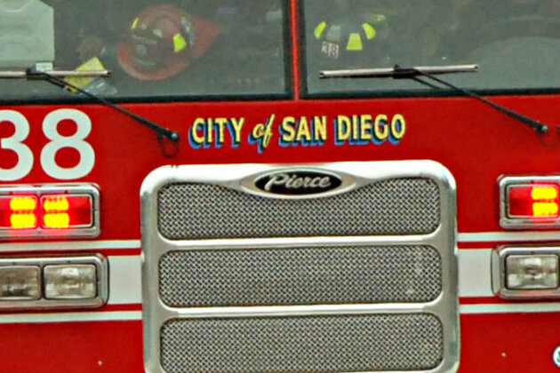 Fire leaves one injured, commuters stuck in blocked traffic lanes