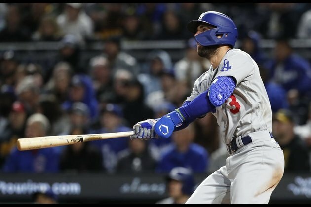 Dodgers complete comeback win to puncture Pirates' streak
